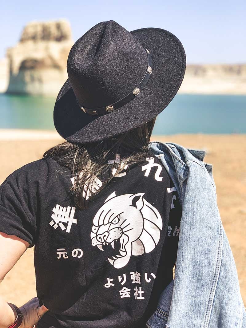 PANTHER パンサー T-SHIRT - Front & Back | Mightier Than Co